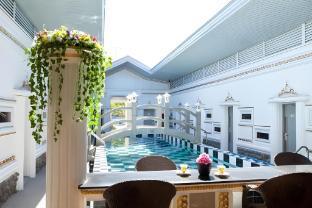 Olle Hotel Mabalacat Exterior photo